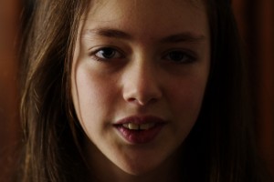 084